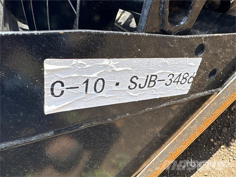 Quantity of (8) VICSEC VCA-8 Mini Excavator Attac Andre komponenter