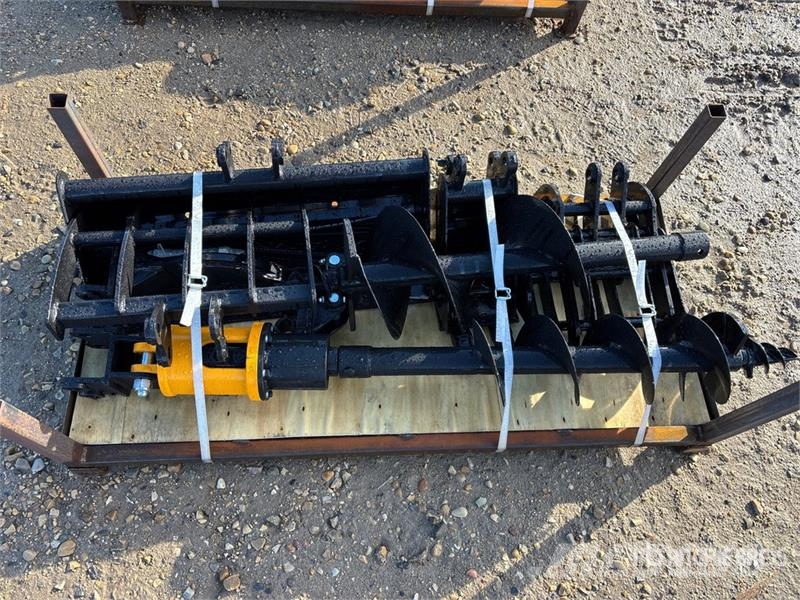  Quantity of (8)  VICSEC VCA-8 Mini Excavator Attac مكونات أخرى