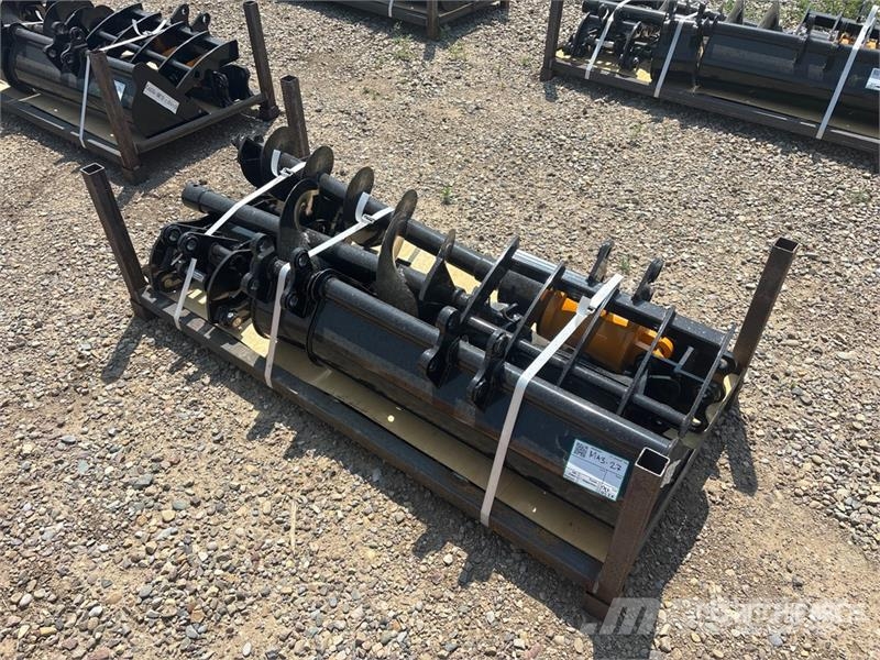 Quantity of (8) VICSEC VCA-8 Mini Excavator Attac Drugi deli