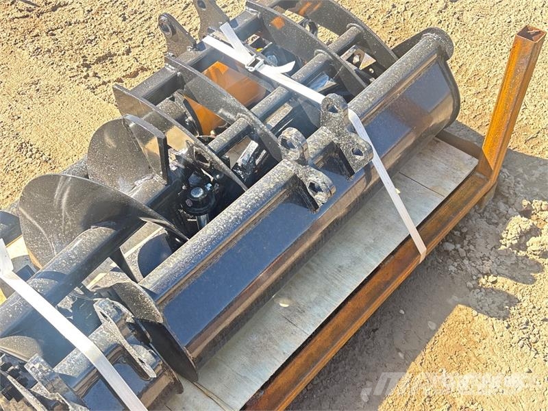 Quantity of (8) VICSEC VCA-8 Mini Excavator Attac Kiti naudoti statybos komponentai