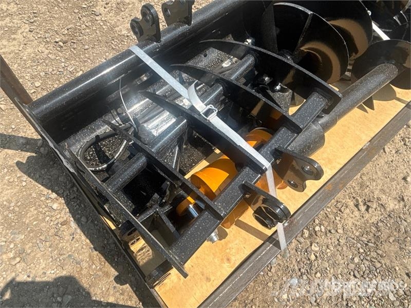 Quantity of (8) VICSEC VCA-8 Mini Excavator Attac Drugi deli