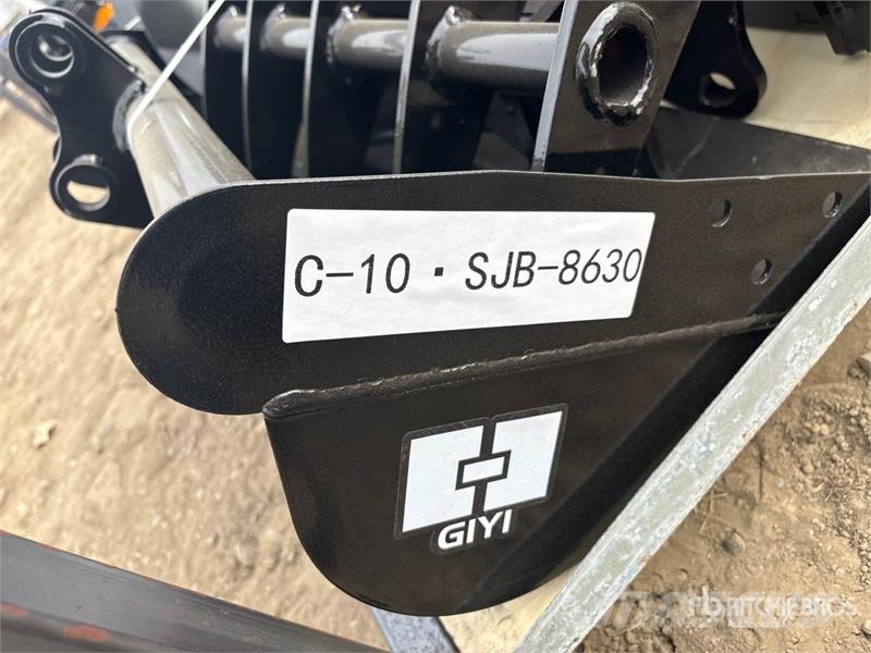  Quantity of (8)  VICSEC VCA-8 Mini Excavator Attac Otros componentes