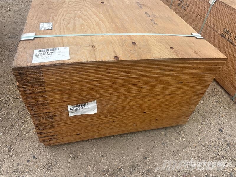 Quantity of (80) 3/8" 4x8 CSP/DFP No Stamp Plywood Drugi deli