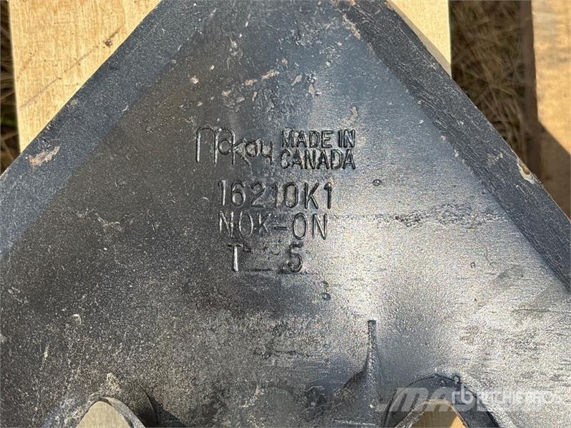 Quantity of (80) McKay Knock on Cultivator Sweeps Další