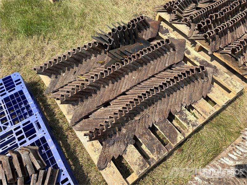 Quantity of (84) Knock On Cultivator Sweeps Další