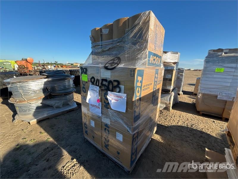 Quantity of (84) Merv 8 Filter: 20" x 24" x 4" Fil Drugi deli