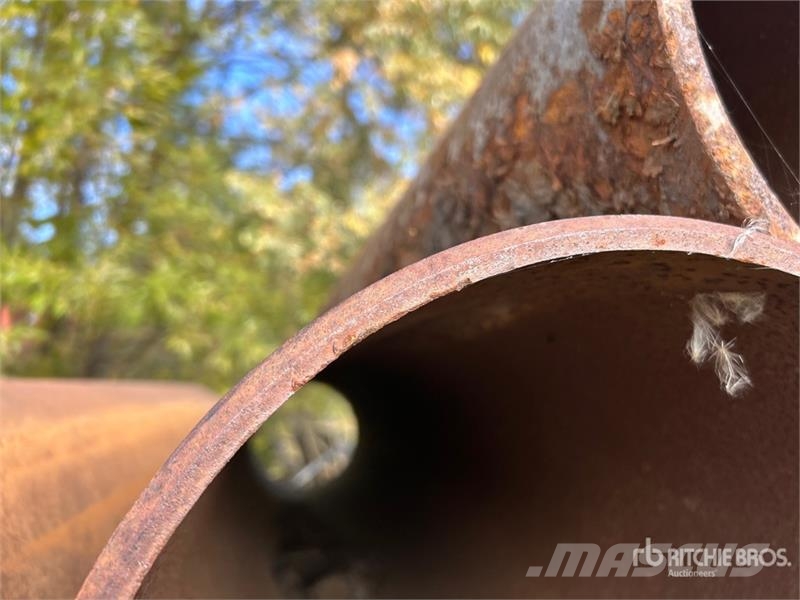 Quantity of (87) 70 in - 75 in Steel Pipe Kastmissüsteemid