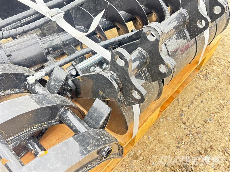 Quantity of (9) AGT 12EX-ATA Mini Excavator Attac Drugi deli