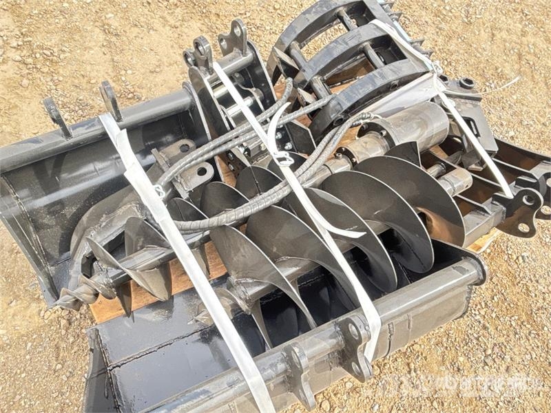 Quantity of (9) AGT 12EX-ATA Mini Excavator Attac Egyéb alkatrészek