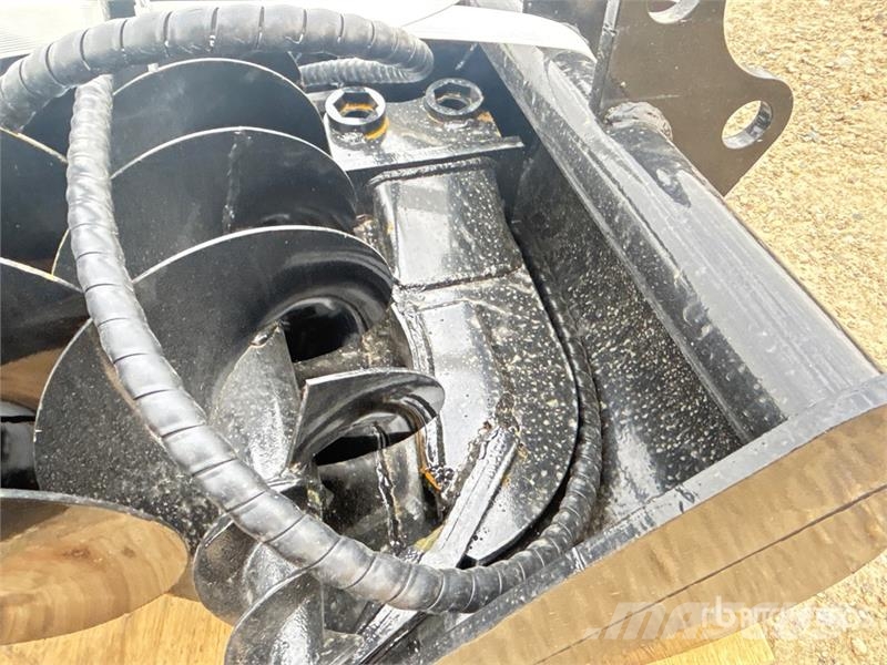 Quantity of (9) AGT 12EX-ATA Mini Excavator Attac Drugi deli