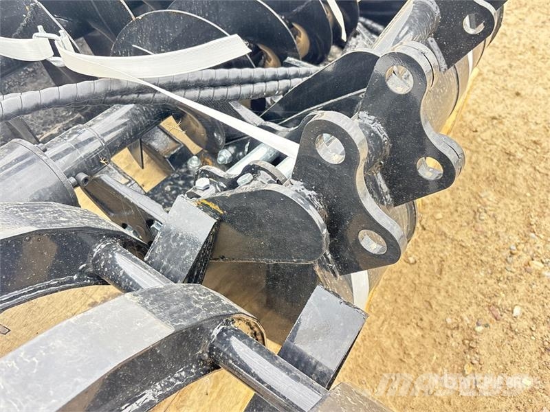 Quantity of (9) AGT 12EX-ATA Mini Excavator Attac Drugi deli
