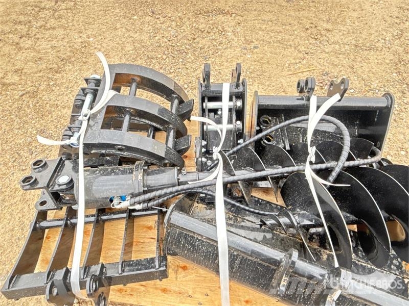 Quantity of (9) AGT 12EX-ATA Mini Excavator Attac Drugi deli