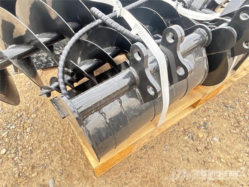Quantity of (9) AGT 12EX-ATA Mini Excavator Attac Drugi deli