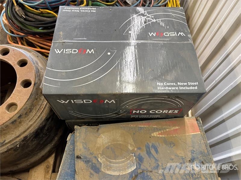Quantity of (9) Brake Drums Ostale kargo komponente
