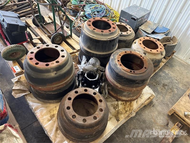 Quantity of (9) Brake Drums Ostale kargo komponente