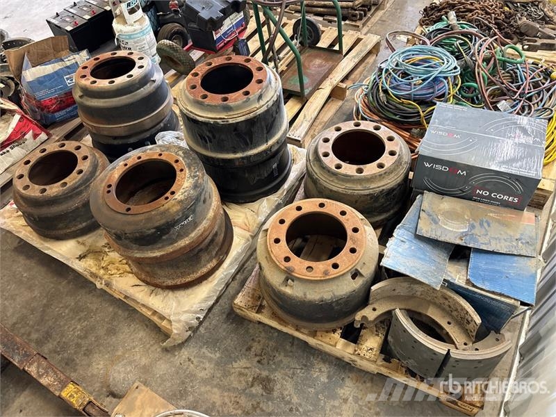 Quantity of (9) Brake Drums Ostale kargo komponente