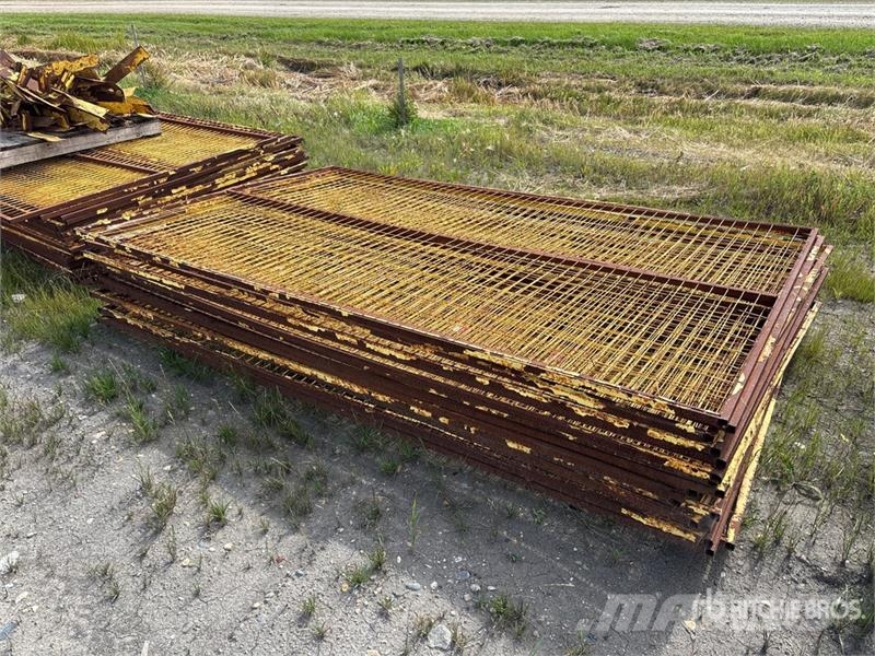 Quantity of 9 ft 6 in x 70 in Temporary Site Fence Other components