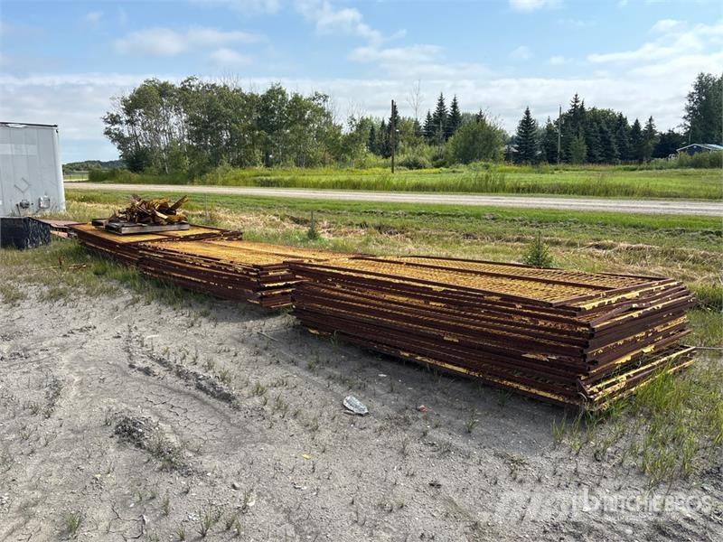 Quantity of 9 ft 6 in x 70 in Temporary Site Fence Other components