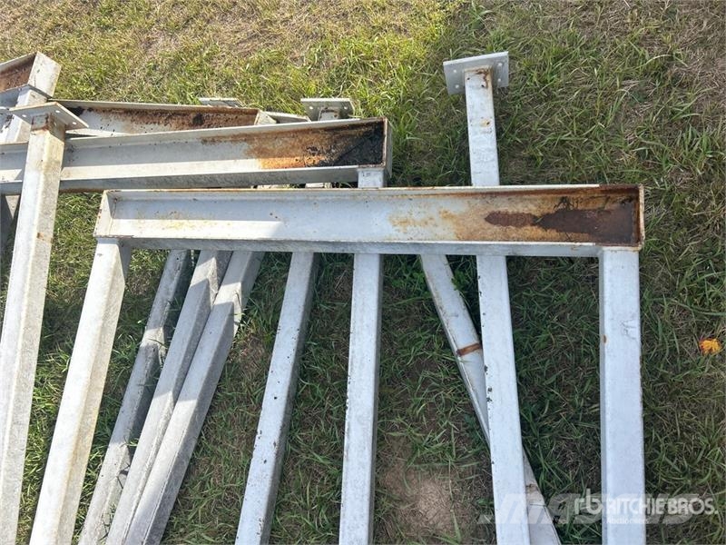 Quantity of (9) Grain Bin Hopper Legs مكونات أخرى
