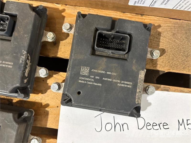Quantity of (9) John Deere M50 CCU Vehicle Control Andre komponenter