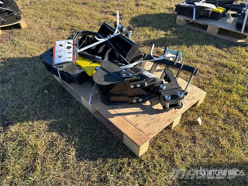  Quantity of  AGT 12EX-SET7 Mini Excavator Attachme مكونات أخرى