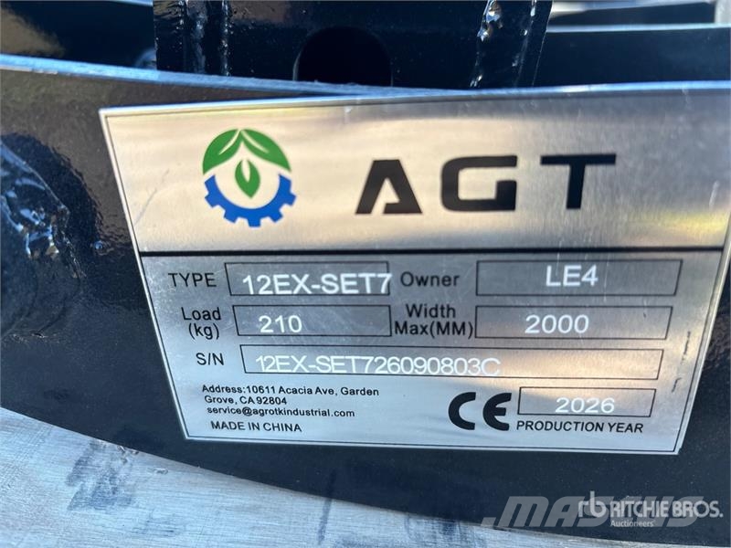  Quantity of  AGT 12EX-SET7 Mini Excavator Attachme مكونات أخرى