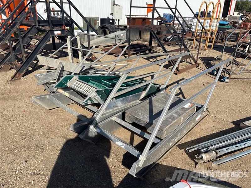 Quantity of Aluminum Access Stairs Drugi deli