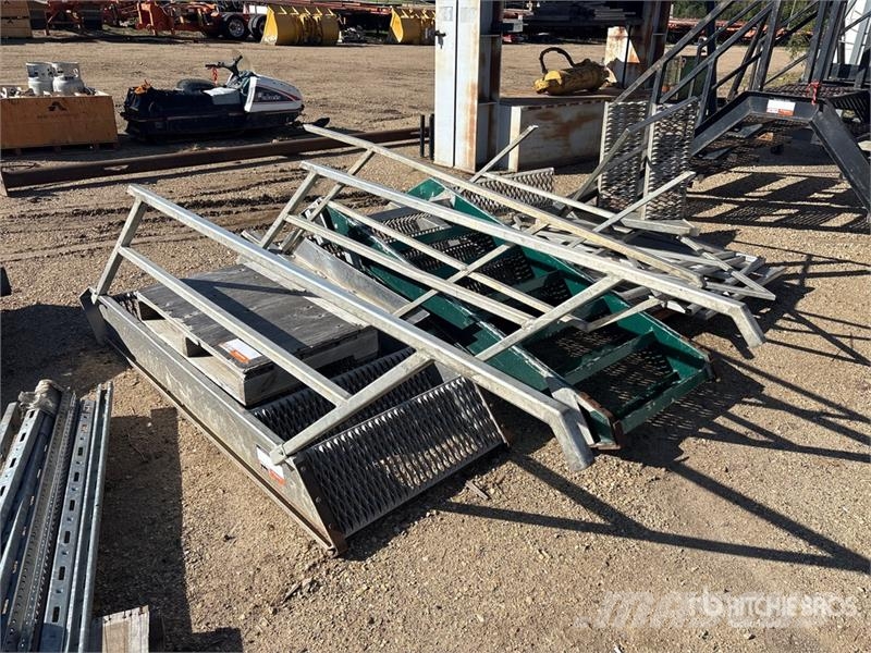Quantity of Aluminum Access Stairs Drugi deli