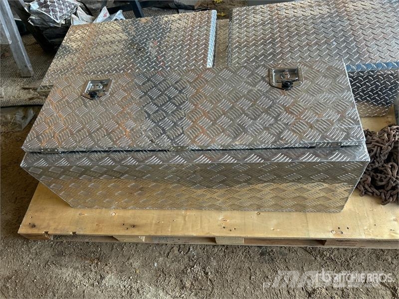  Quantity of Aluminum Tool Box Строителство - Други