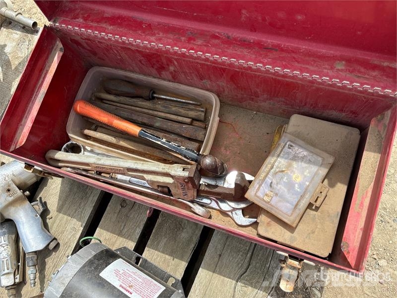 Quantity of Assorted Air Tools Kiti naudoti statybos komponentai