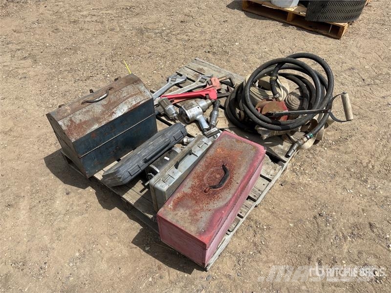 Quantity of Assorted Air Tools Kiti naudoti statybos komponentai