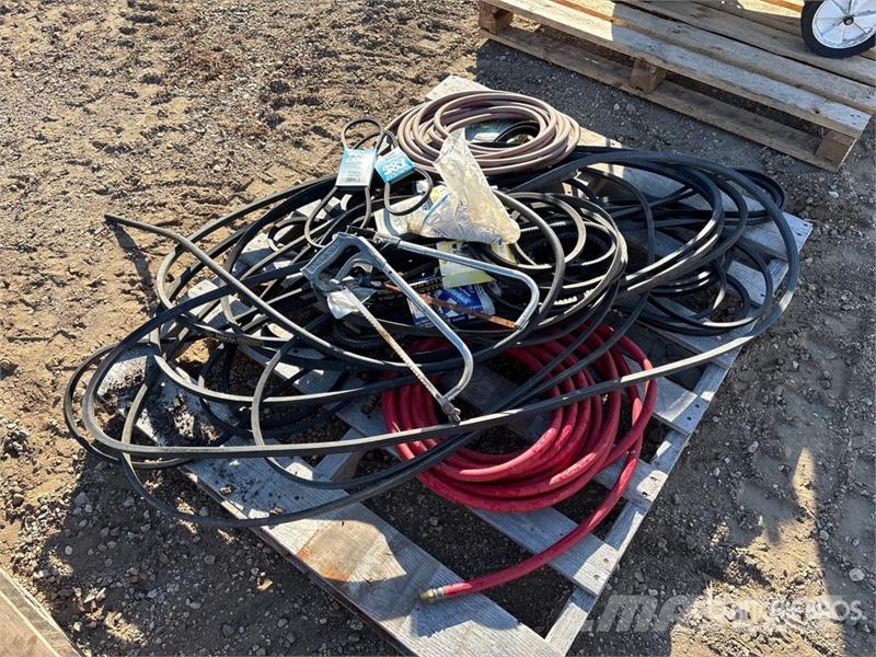 Quantity of Assorted Belts Andre komponenter