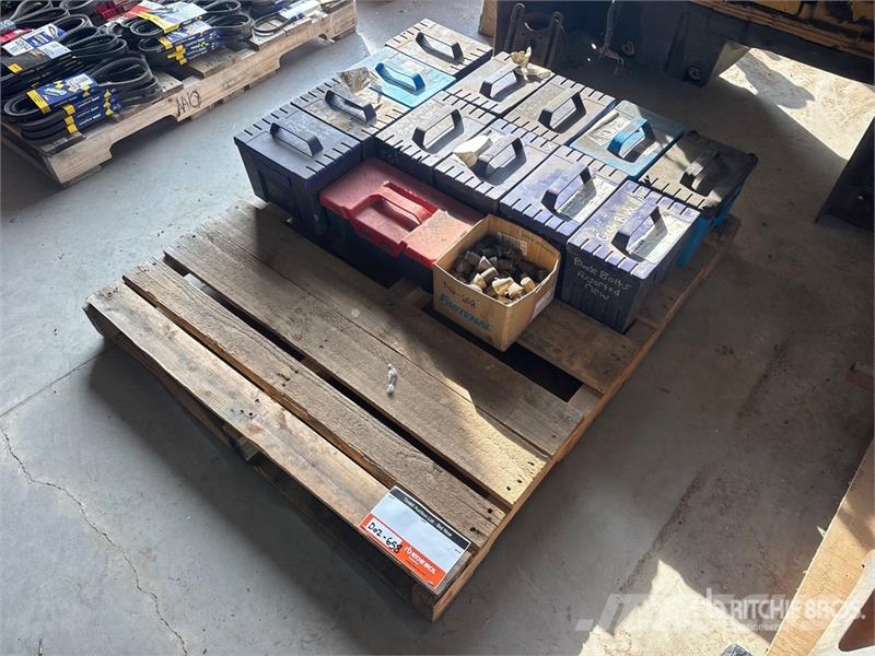 Quantity of Assorted Bolts Drugi deli