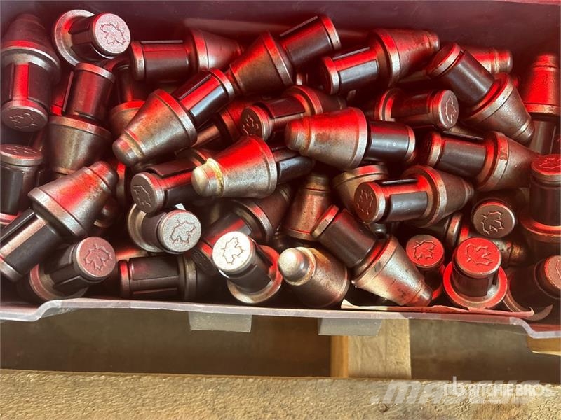 Quantity of Assorted Bolts Drugi deli