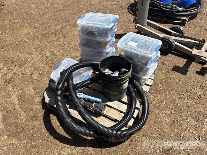  Quantity of Assorted Banjo Fittings Other components
