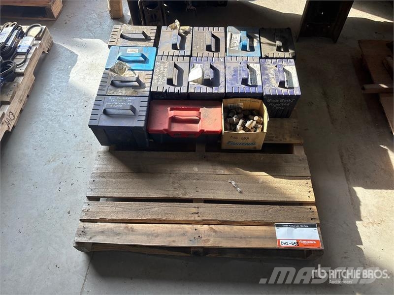 Quantity of Assorted Bolts Drugi deli