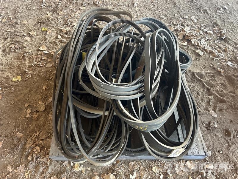 Quantity of Assorted Belts Andre komponenter