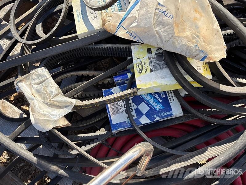 Quantity of Assorted Belts Andre komponenter