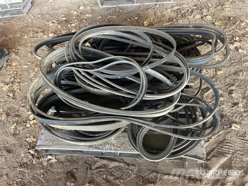 Quantity of Assorted Belts Andre komponenter