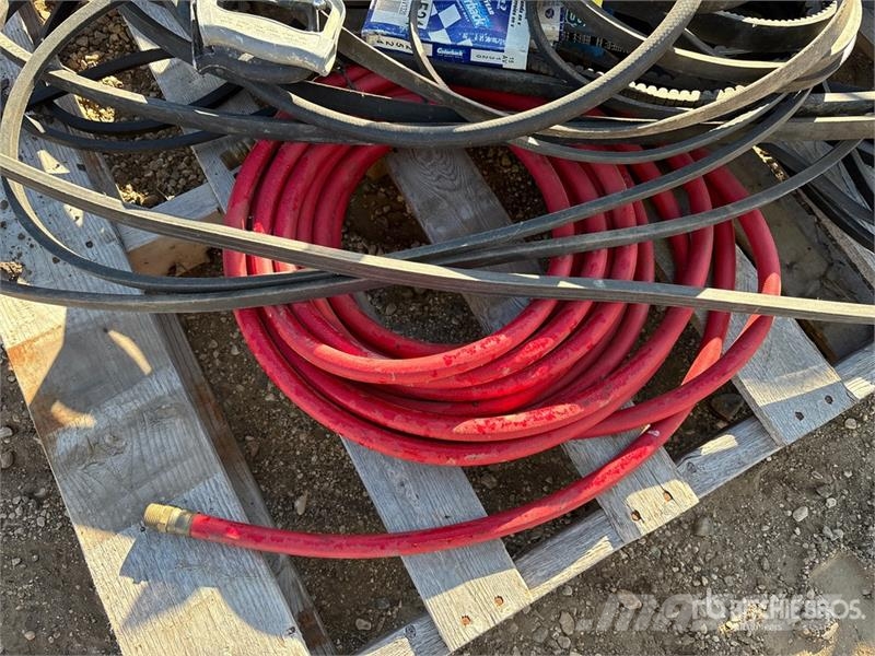 Quantity of Assorted Belts Andre komponenter