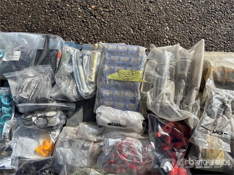 Quantity of Assorted Case IH Sprayer Nozzles Andre komponenter