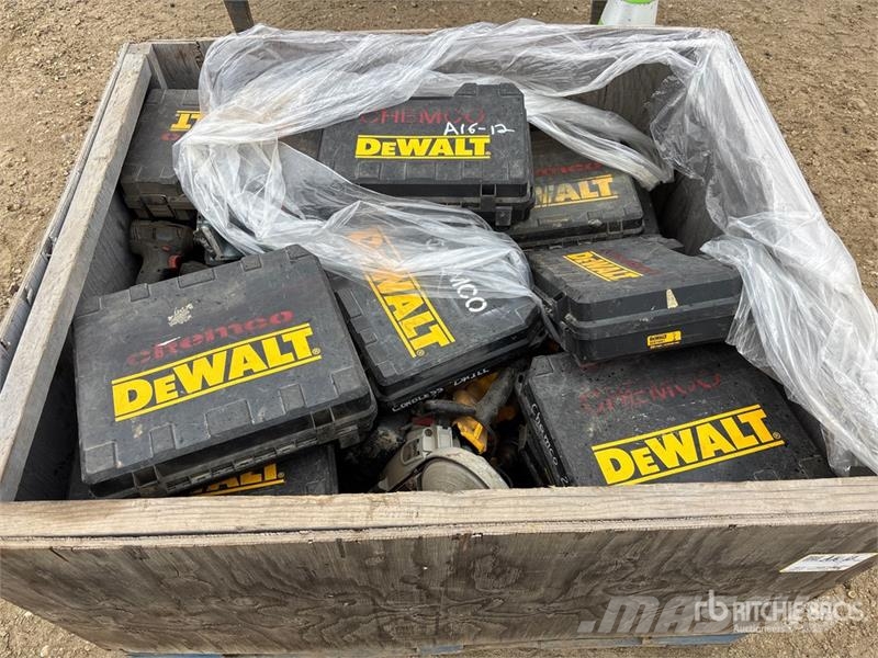 Quantity of Assorted Cordless Power Tools Andre komponenter