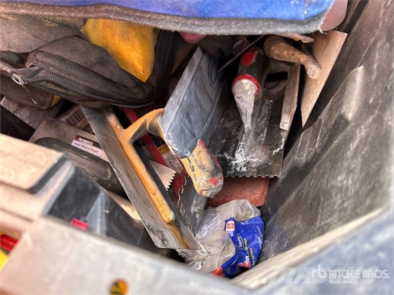  Quantity of Assorted Construction Tools and Suppli مكونات أخرى