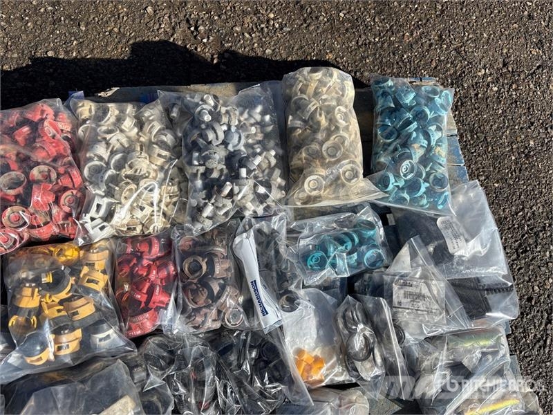 Quantity of Assorted Case IH Sprayer Nozzles Andre komponenter