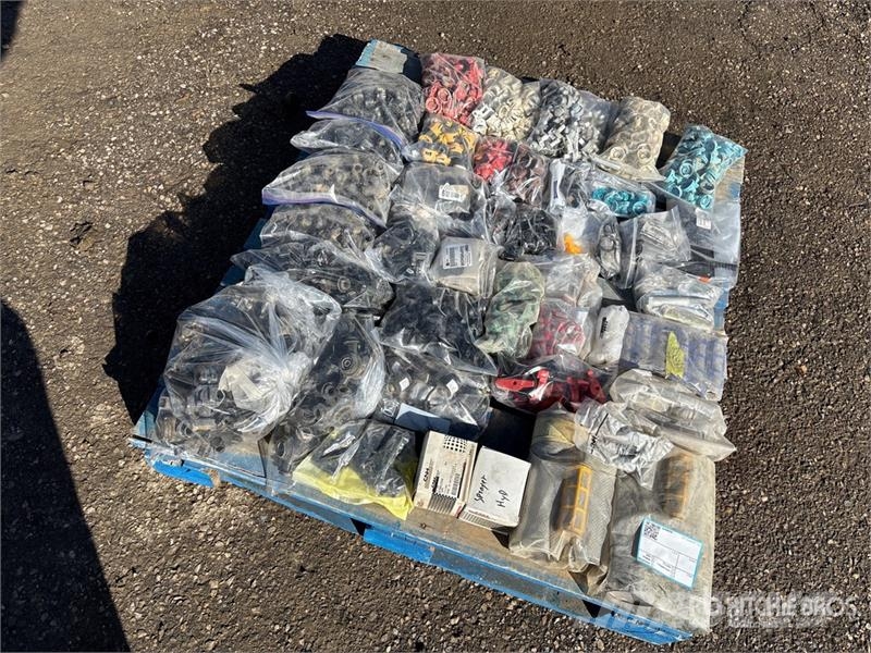 Quantity of Assorted Case IH Sprayer Nozzles Andre komponenter