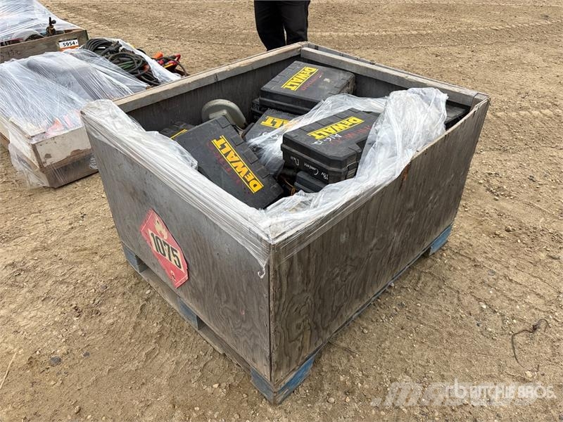 Quantity of Assorted Cordless Power Tools Andre komponenter