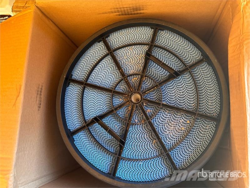 Quantity of Assorted Filters Kiti naudoti statybos komponentai