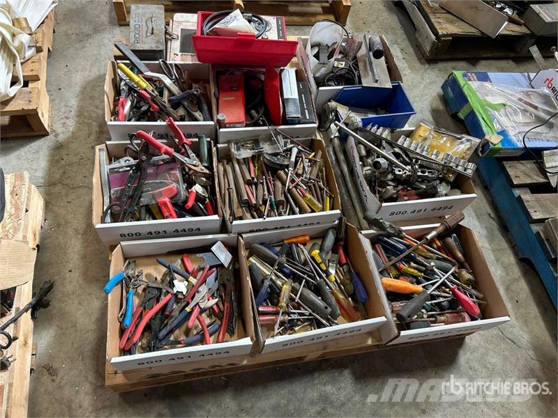 Quantity of Assorted Hand Tools, Cylinder Leak Det Drugi deli