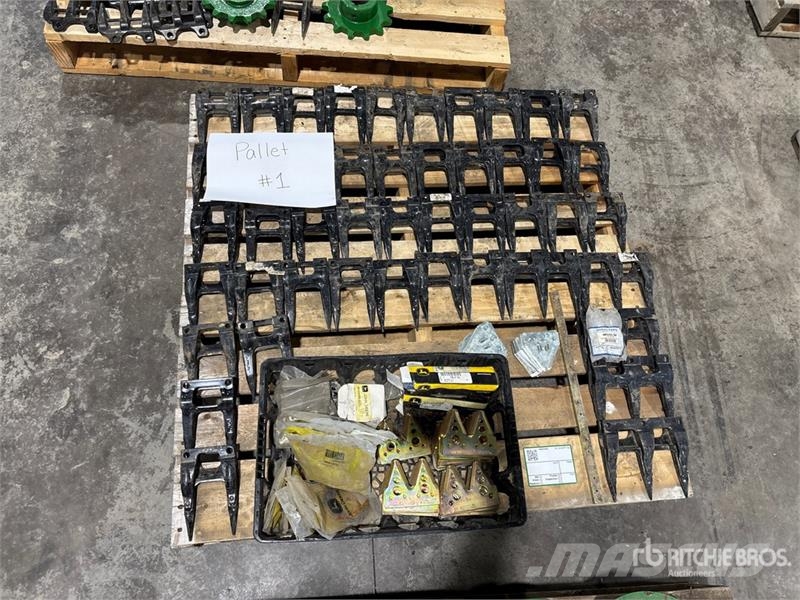 Quantity of Assorted Header Parts Andre komponenter