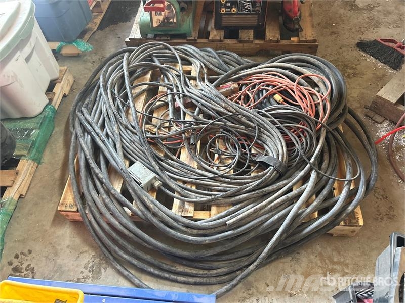  Quantity of Assorted Heavy-Duty Electrical Cables, Drugi deli
